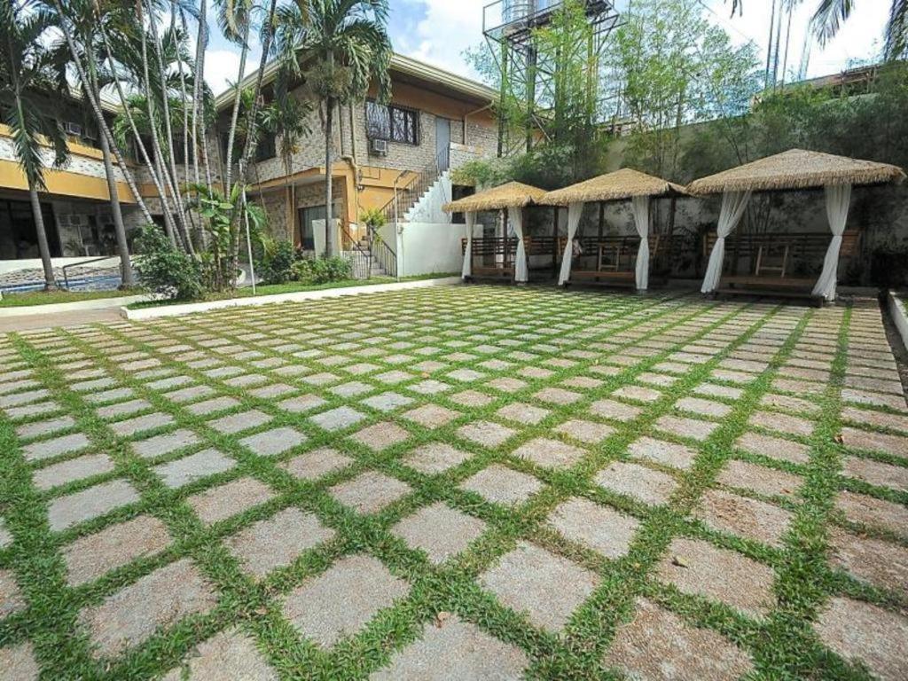 Vacation Hotel Cebu Екстер'єр фото
