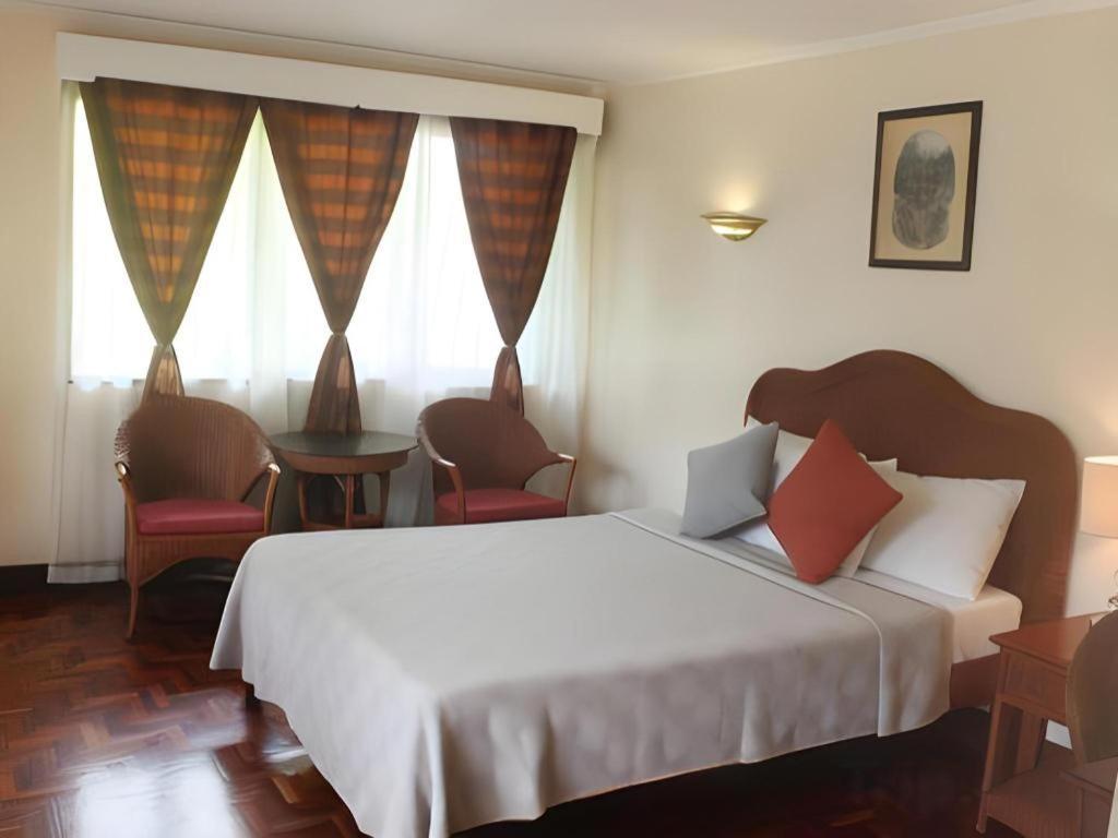 Vacation Hotel Cebu Екстер'єр фото
