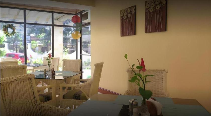 Vacation Hotel Cebu Екстер'єр фото