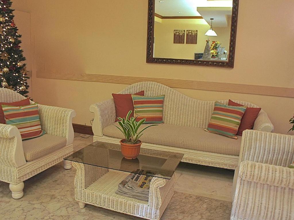 Vacation Hotel Cebu Екстер'єр фото