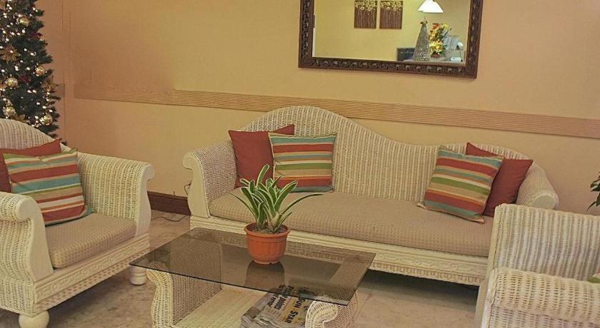 Vacation Hotel Cebu Екстер'єр фото