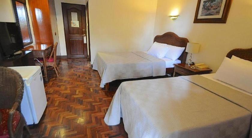Vacation Hotel Cebu Екстер'єр фото