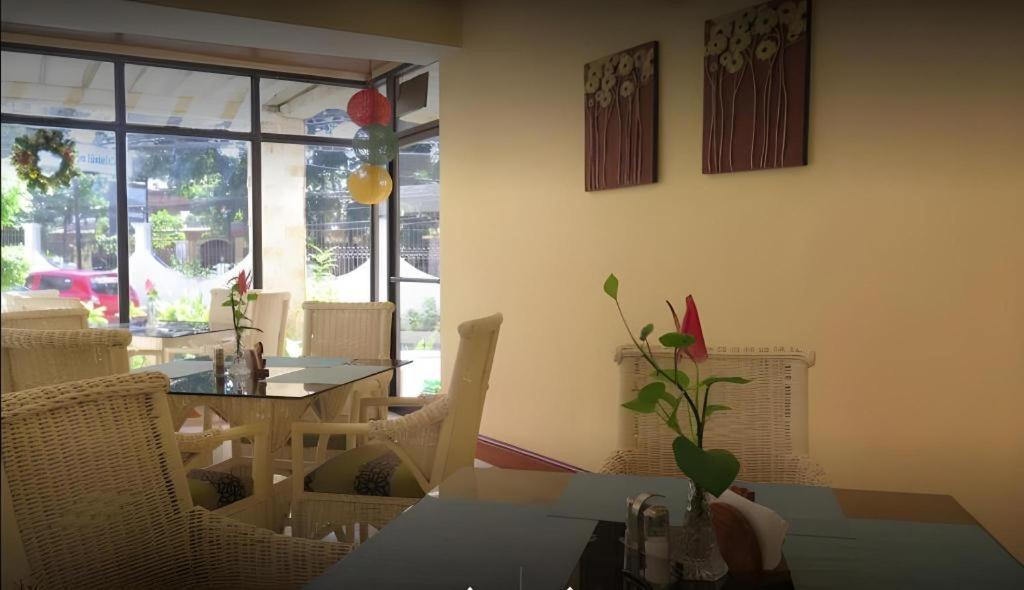 Vacation Hotel Cebu Екстер'єр фото