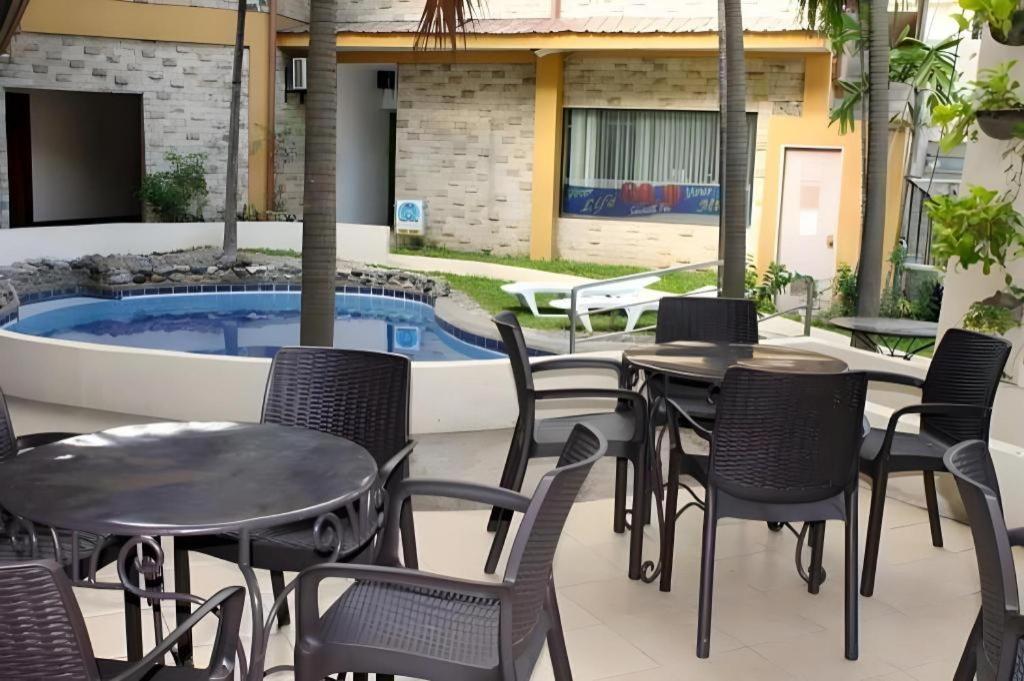 Vacation Hotel Cebu Екстер'єр фото